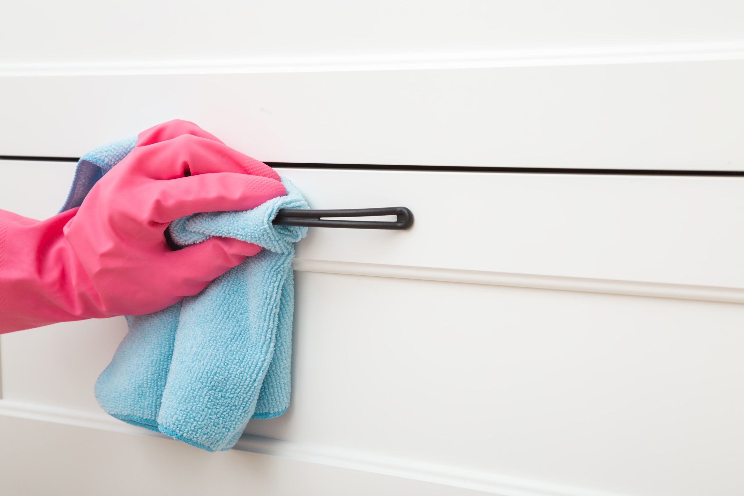 10 Hidden Spots You Forget to Clean